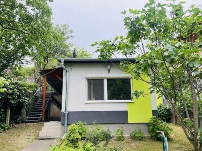 Eladó nyaraló Szigetszentmiklós