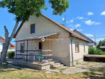 Eladó családi ház Délegyháza