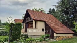 Eladó családi ház Ábrahámhegy