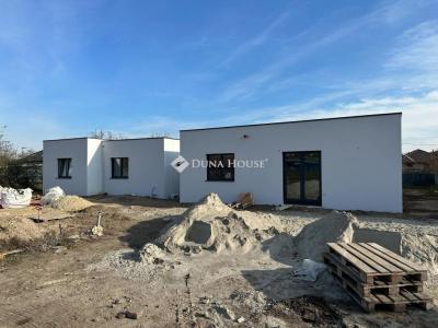 Eladó ikerház Albertirsa