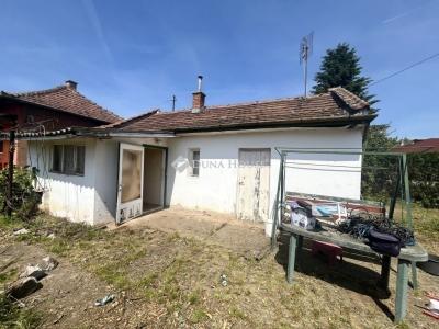 Eladó családi ház Budapest