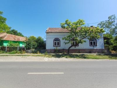 Eladó családi ház Tiszavasvári