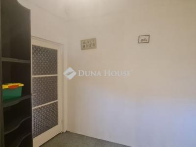 Eladó családi ház Vecsés