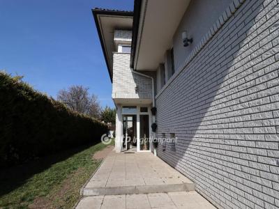 Eladó családi ház Budapest