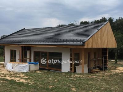 Eladó lakás Pilisjászfalu