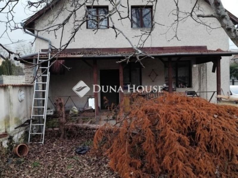 Eladó családi ház Budapest