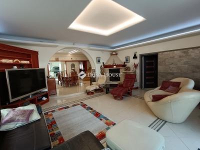 Eladó családi ház Budapest