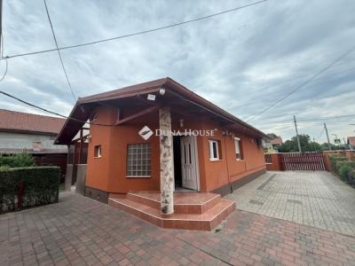 Eladó családi ház Vecsés