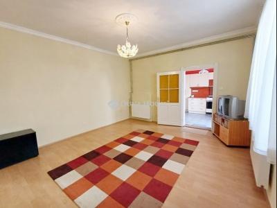 Eladó családi ház Budapest