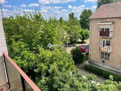 Eladó lakás Orosháza