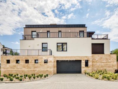 Eladó lakás Balatonkenese