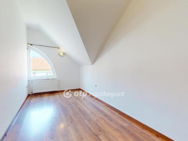 Eladó lakás Mezőkövesd