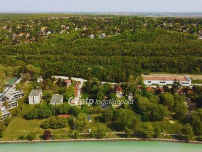 Eladó nyaraló Balatonkenese Balatonakarattya