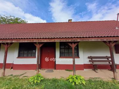Eladó családi ház Vaja