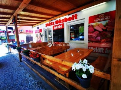 Eladó utcai bejáratú üzlethelység Pécs