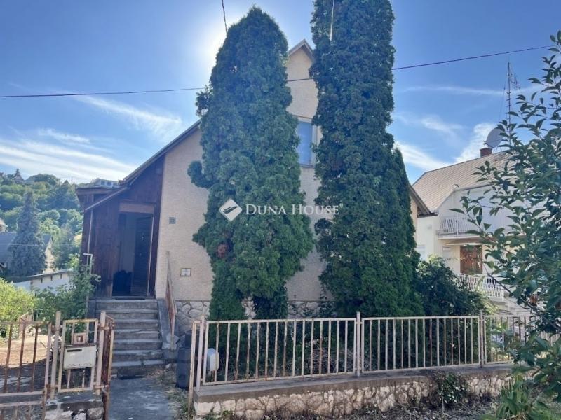 Eladó családi ház Pécs