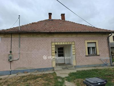 Eladó családi ház Egyek