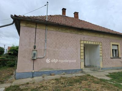 Eladó családi ház Egyek