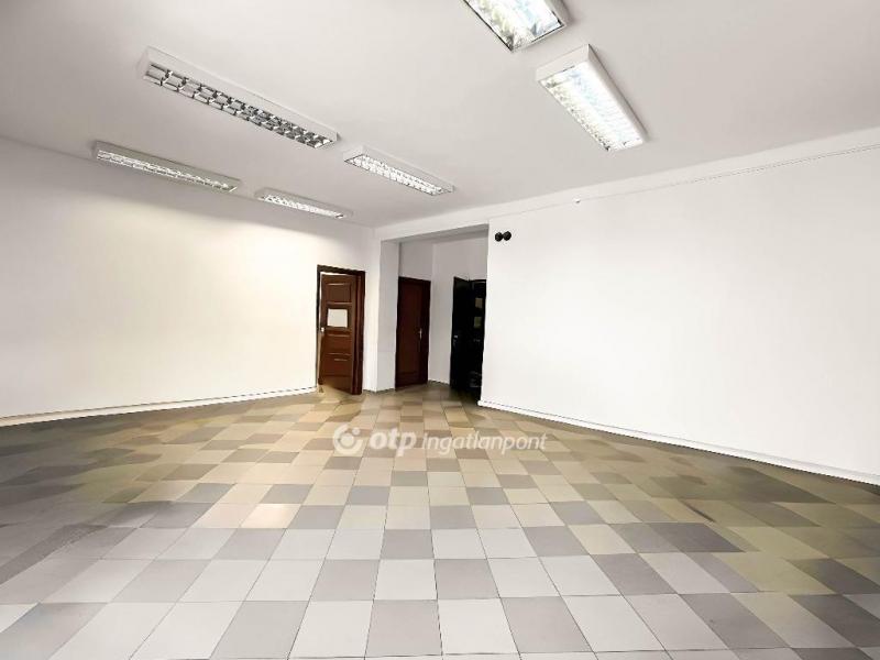 Eladó családi ház Győr