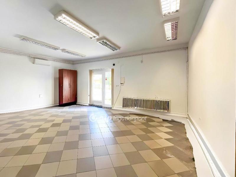 Eladó családi ház Győr