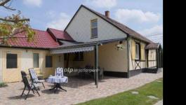 Eladó családi ház Dáka