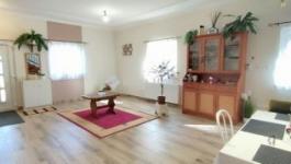 Eladó családi ház Solymár