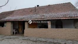 Eladó családi ház Szentmártonkáta