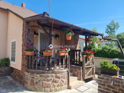 Eladó családi ház Balatonalmádi