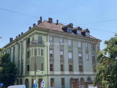 Eladó lakás Pécs