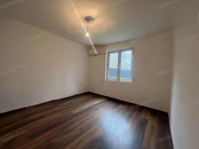 Eladó lakás Izsák