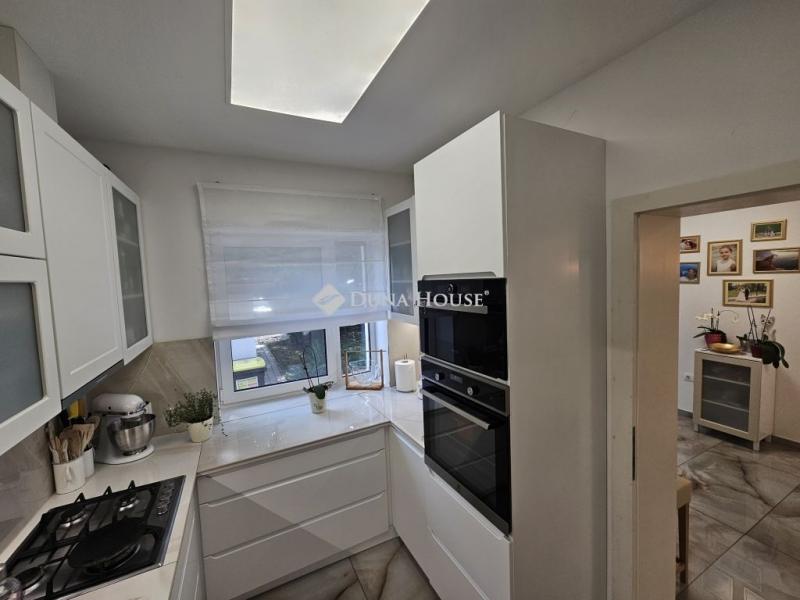 Eladó családi ház Győr