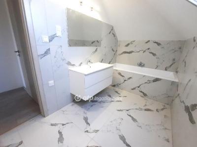 Eladó lakás Albertirsa