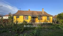 Eladó családi ház Kaba