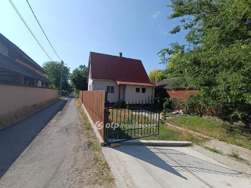 Eladó családi ház Szigetszentmiklós