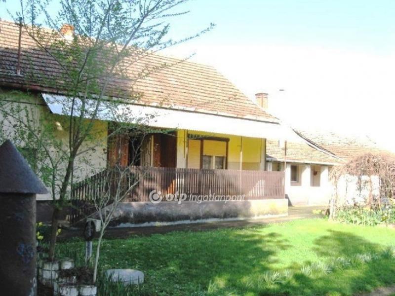 Eladó ikerház Tiszacsege