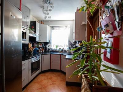 Eladó családi ház Érd