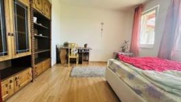 Eladó családi ház Kesztölc