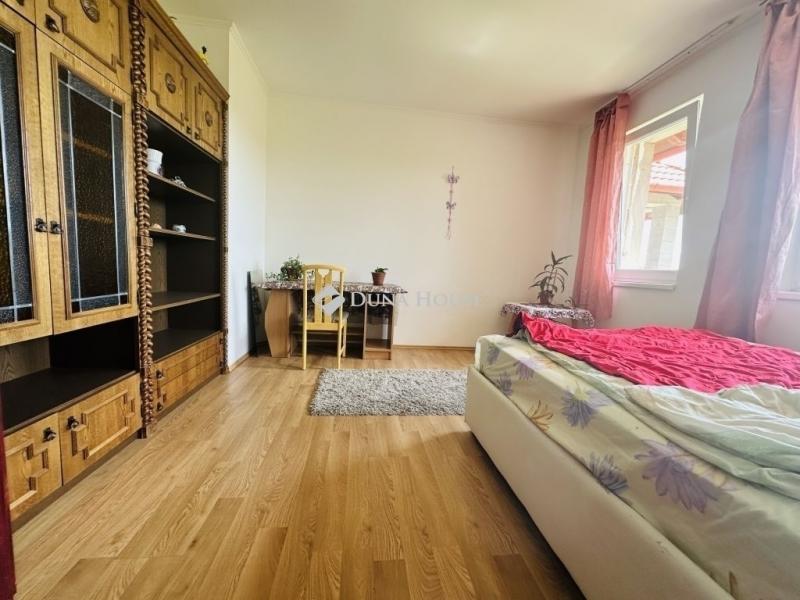 Eladó családi ház Kesztölc