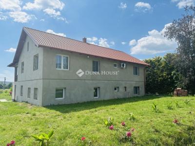 Eladó családi ház Kesztölc