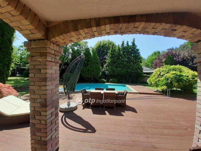 Eladó családi ház Siófok