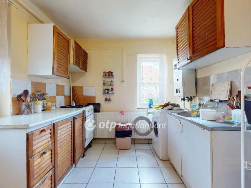 Eladó családi ház Nyékládháza