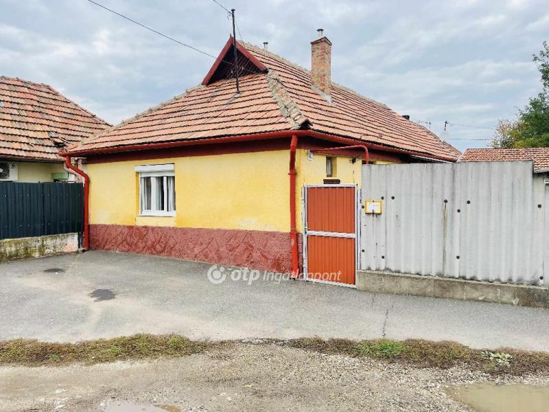 Eladó családi ház Mezőkövesd
