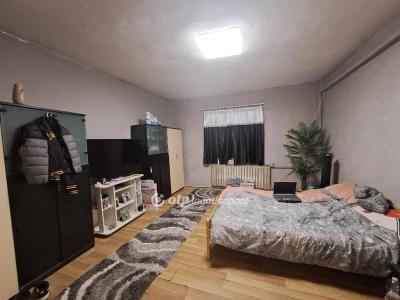 Eladó családi ház Karcag