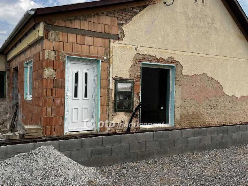 Eladó ikerház Ócsárd