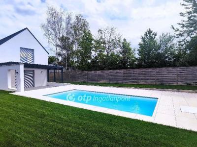 Eladó családi ház Balatonkenese Balatonakarattya