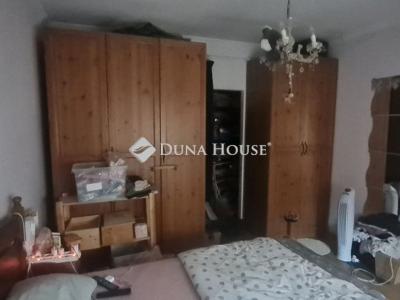 Eladó családi ház Vecsés