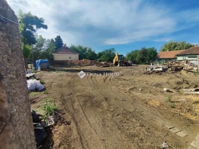 Eladó ikerház Monor