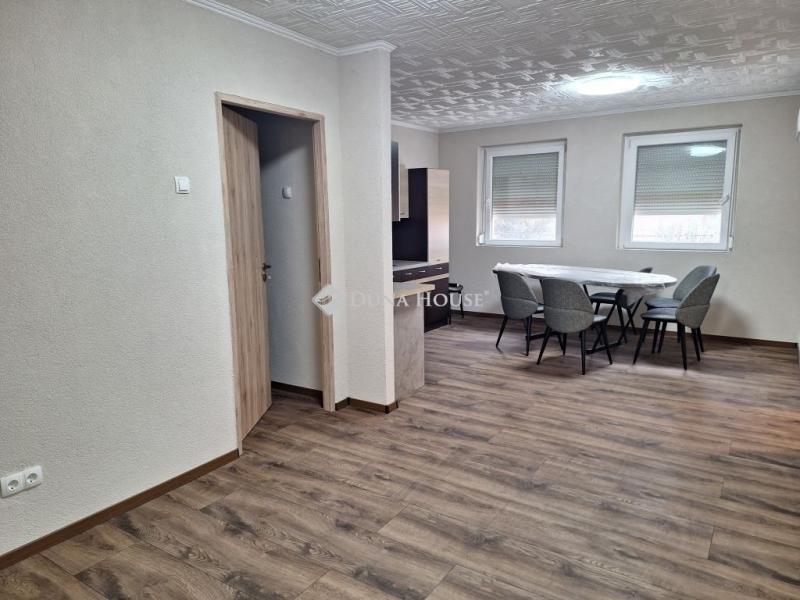 Eladó családi ház Budapest