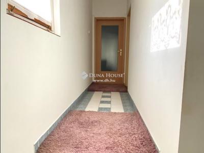 Eladó családi ház Budapest