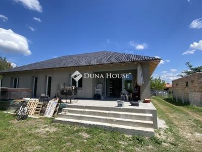 Eladó ikerház Nagykáta